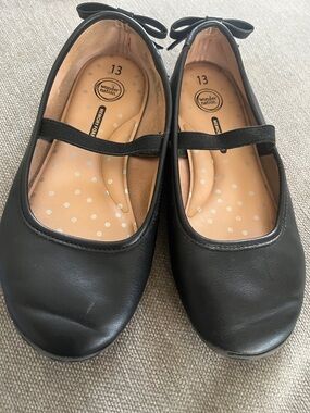 wonder nation Black Ballet Flats with Heel Bow